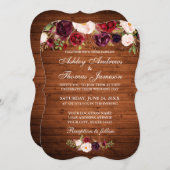 Rustic Wedding Burgundy Floral Wood Invite B Kaart (Voorkant / Achterkant)