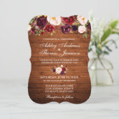 Rustic Wedding Burgundy Floral Wood Invite B Kaart (Staand voorkant)