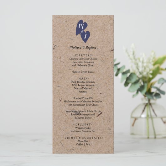 Rustic Wedding | Kraft Paper Monogram Navy Heart Menu (Staand voorkant)