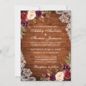 Rustic Wedding Wood Burgundy Floral Lace Invite Kaart (Voorkant)