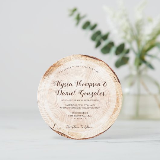 Rustic Wedding Wood Cut Grain Slice Script Namen Kaart (Staand voorkant)