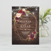 Rustic Wedding Wood Licht Burgundy Floral Kaart (Staand voorkant)