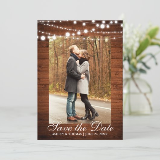 Rustic Wedding Wood Lichten sparen de Datum Save The Date (Staand voorkant)