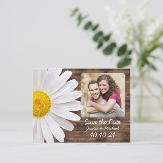 Rustic White Daisy Wood Foto bruiloft Opslagdatum Aankondigingskaart (Staand voorkant)