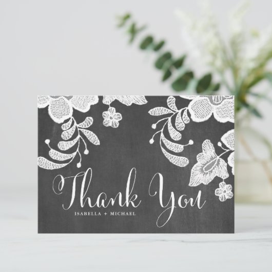 Rustic White Floral Lace op Faux Chalkboard Bedankkaart (Staand voorkant)