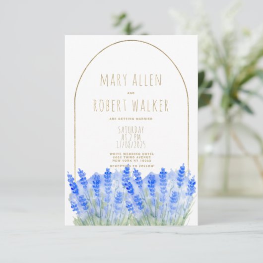 Rustic white gold lavender blue floral wedding kaart (Staand voorkant)