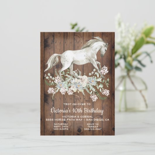 Rustic White Horse Birthday Party Invitation Kaart (Staand voorkant)