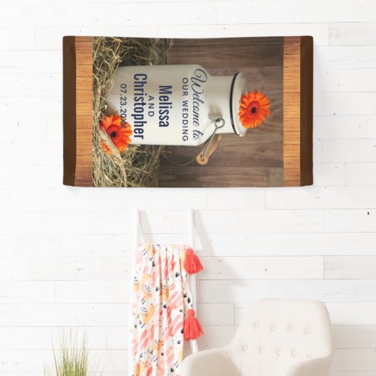 Rustic White Milk Jug met Flowers Weddenschap Welk Spandoek (Insitu)