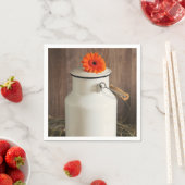 Rustic White Milk Jug met Oranje bloemen Foto Servet (Insitu)