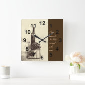 Rustic wine bottle and grapes clock vierkante klok (Huis)