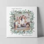 Rustic Winter Greenery Holiday Familie Foto Wreath Canvas Afdruk<br><div class="desc">Het stijlvolle,  elegante "prettige kerstfeestdagen"-schilderontwerp van de muur is voorzien van een vierkantje met een grillige winterse waterverf die een favoriete afbeelding van het gezin vormt. Pas uw wensen aan met de achternaam van uw familie.</div>