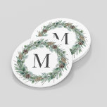 Rustic Winter Greenery Monogram Initiaal Wreath Ronde Kartonnen Onderzetter<br><div class="desc">Het Elegant-ronde onderzetter voor witte vakantie drink is voorzien van een rustige witte houtkorrelachtergrond met een heleboel winterse waterverf met een familie-/achternaam-monogram-initiaal. Omvat een witte achtergrondkleur.</div>