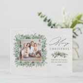 Rustic Winter Greenery White Wood Foto Feestdagenkaart (Staand voorkant)