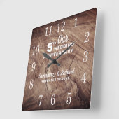Rustic Wood 5th Wedding Anniversary Personalized Vierkante Klok (Hoek)