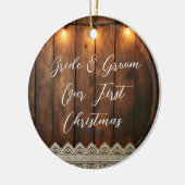 Rustic Wood and Lace Wedding First Christmas Keramisch Ornament (Links)