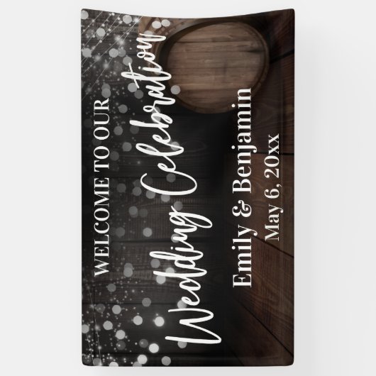 Rustic Wood Barrel en Lichten tijdens het huwelijk Spandoek (Verticaal)