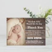 Rustic Wood Birth Aankondiging Hartelijk dank (Staand voorkant)
