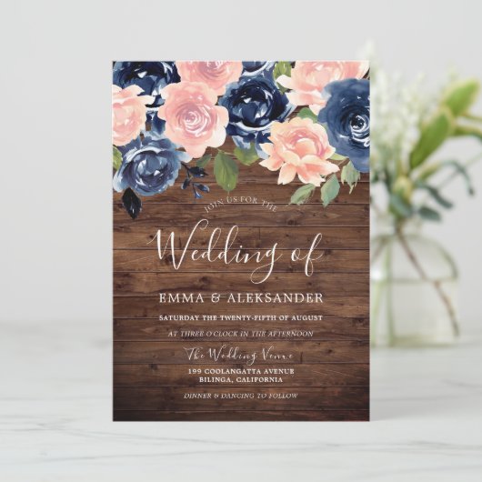 Rustic Wood Blush & Navy Floral Wedding Kaart (Staand voorkant)