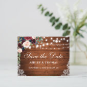 Rustic Wood Burgundy Blue Floral Save the Date Aankondigingskaart (Staand voorkant)
