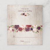 Rustic Wood Burgundy Blush Floral Wedding Table Plaatskaartje (Buitenkant ongevouwen)