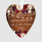 Rustic Wood Burgundy Floral licht eerste kerst Ornament (voorkant)