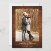 Rustic Wood Burgundy Floral Licht Foto Weddenschap Kaart (Achterkant)