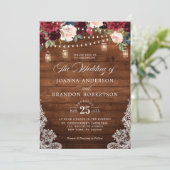 Rustic Wood Burgundy Floral Mason Jar Wedding Kaart (Staand voorkant)