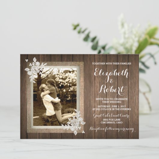 Rustic Wood Burlap Lace Foto Weddenschap Kaart (Staand voorkant)