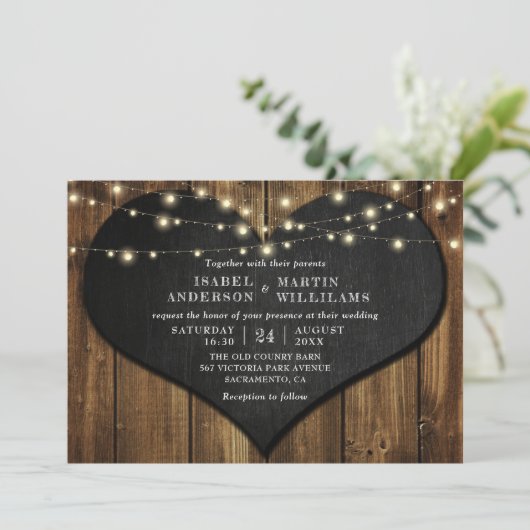 Rustic Wood Chalkboard Heart String Lights Wedding Kaart (Staand voorkant)