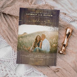 Rustic Wood Country Wedding Foto Folie Uitnodiging<br><div class="desc">Romantische leuke rustige houten bruiloft echte gouden fotouitnodigingen</div>