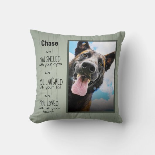 Rustic Wood Custom Pet Memorial Foto Kussen (Voorkant)