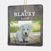 Rustic Wood Dog Pet met kerstcadeautje Keramisch Ornament (Links)