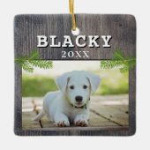 Rustic Wood Dog Pet met kerstcadeautje Keramisch Ornament (Voorkant)