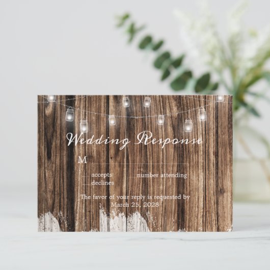 Rustic Wood en Lantern RSVP Kaartje (Staand voorkant)