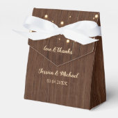 Rustic Wood en String Lights Wedding Bedankdoosjes (Voorkant Zijde)
