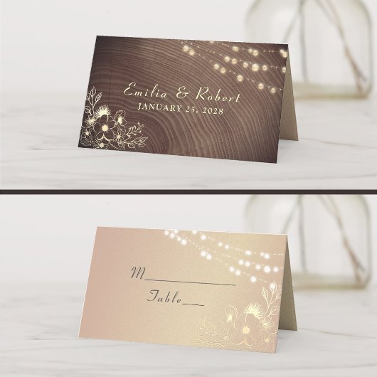 Rustic Wood en String Lights Wedding Plaatskaartje