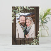 Rustic Wood Eucalyptus Weddenschap Foto opslaan Da Save The Date (Staand voorkant)