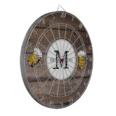 Rustic Wood Familienaam Monogrammed Beer Dartbord (Voorkant Links)