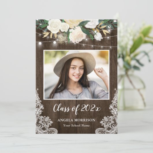 Rustic Wood Floral String Lights Graduparty Kaart (Staand voorkant)