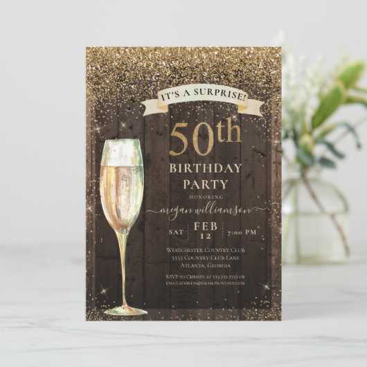 Rustic Wood Gold Glitter Surprise 50th Birthday Kaart (Staand voorkant)
