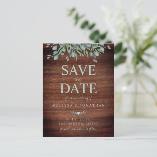 Rustic Wood Greenery Eucalyptus Save the Date Aankondigingskaart (Staand voorkant)