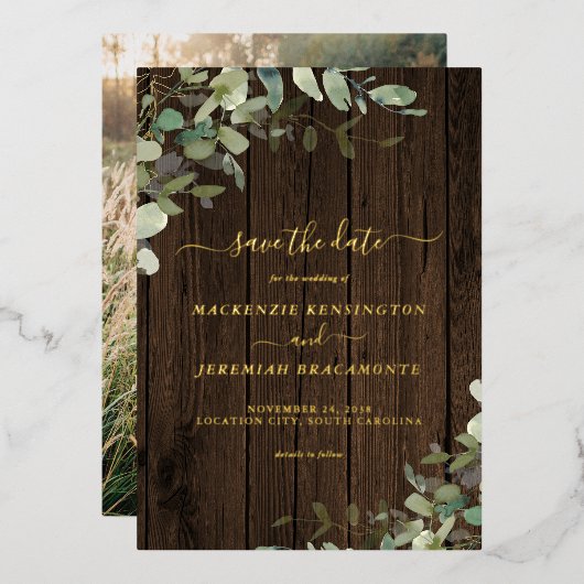 Rustic Wood Greenery Wedding Save the Date Folie Uitnodiging (Voorkant / Achterkant)