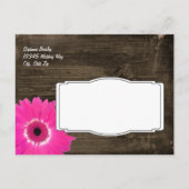 Rustic Wood Hot Pink Daisy Save the Date Briefkaar Aankondigingskaart (Achterkant)