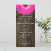 Rustic Wood Hot Pink Gerber Daisy Wedding Programs Programmakaart (Staand voorkant)