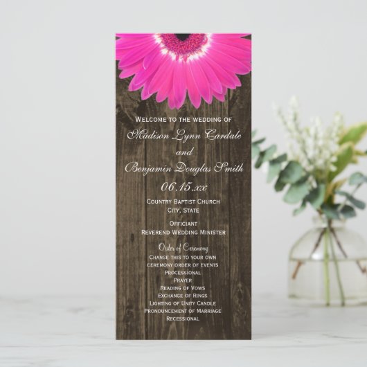 Rustic Wood Hot Pink Gerber Daisy Wedding Programs Programmakaart (Staand voorkant)