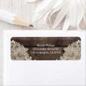 Rustic Wood & Lace Barn Wedding Party Uitnodiging Etiket (Insitu)