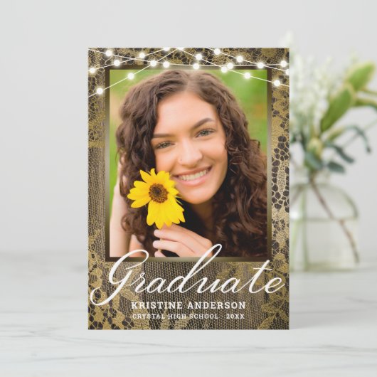 Rustic Wood Lace String Lights Afstuderen Aankondiging (Staand voorkant)