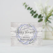 Rustic Wood Lavender Floral Wreate Baby shower Uitnodiging Briefkaart (Staand voorkant)