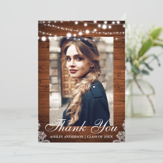 Rustic Wood Lights Afstuderen Hartelijk dank Aankondiging (Staand voorkant)