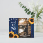 Rustic Wood Navy Blue Sunflower Weddenfoto Save The Date (Staand voorkant)